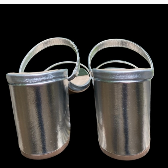 NWOT Bamboo strappy silver chunky heel shoes. - Picture 4 of 13